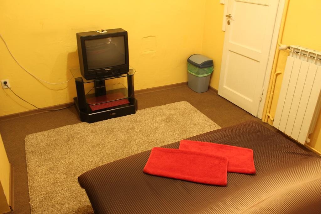 Pokoje Na Chmielnej 2 Hostel Varşovia Cameră foto